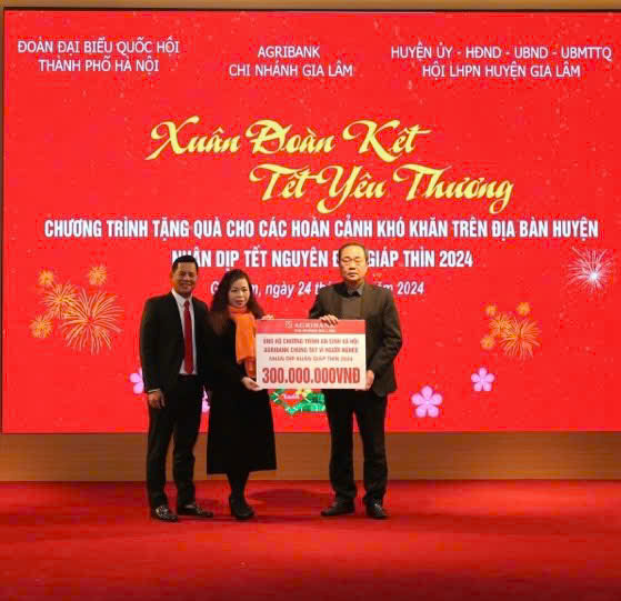 Agribank dành hơn 100 tỷ đồng chung tay vì người nghèo, đối tượng chính sách nhân dịp Xuân Ất Tỵ năm 2025- Ảnh 3. Agribank dành hơn 100 tỷ đồng chung tay vì người nghèo, đối tượng chính sách nhân dịp Xuân Ất Tỵ năm 2025- Ảnh 3.