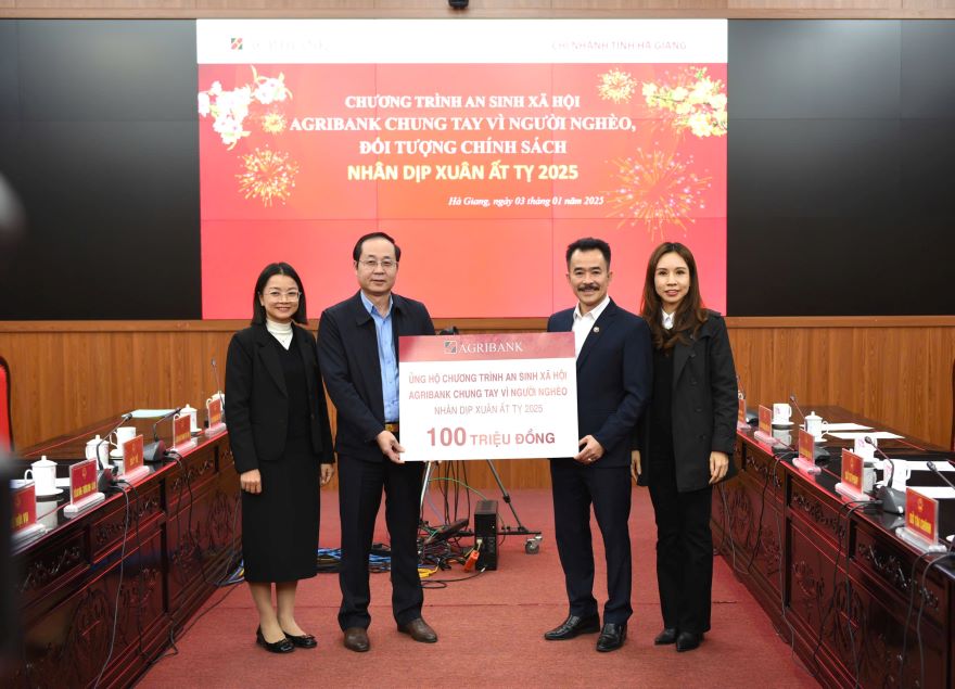 Agribank dành hơn 100 tỷ đồng chung tay vì người nghèo, đối tượng chính sách nhân dịp Xuân Ất Tỵ năm 2025- Ảnh 4. Agribank dành hơn 100 tỷ đồng chung tay vì người nghèo, đối tượng chính sách nhân dịp Xuân Ất Tỵ năm 2025- Ảnh 4.