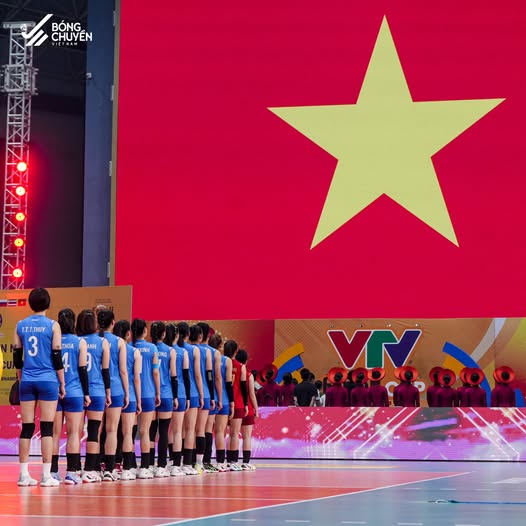 Chung kết bóng chuyền VTV Cup 2025: ĐT bóng chuyền nữ Việt Nam chiến đấu quả cảm và thất bại đầy tiếc nuối- Ảnh 10. Chung kết bóng chuyền VTV Cup 2025: ĐT bóng chuyền nữ Việt Nam chiến đấu quả cảm và thất bại đầy tiếc nuối- Ảnh 10.