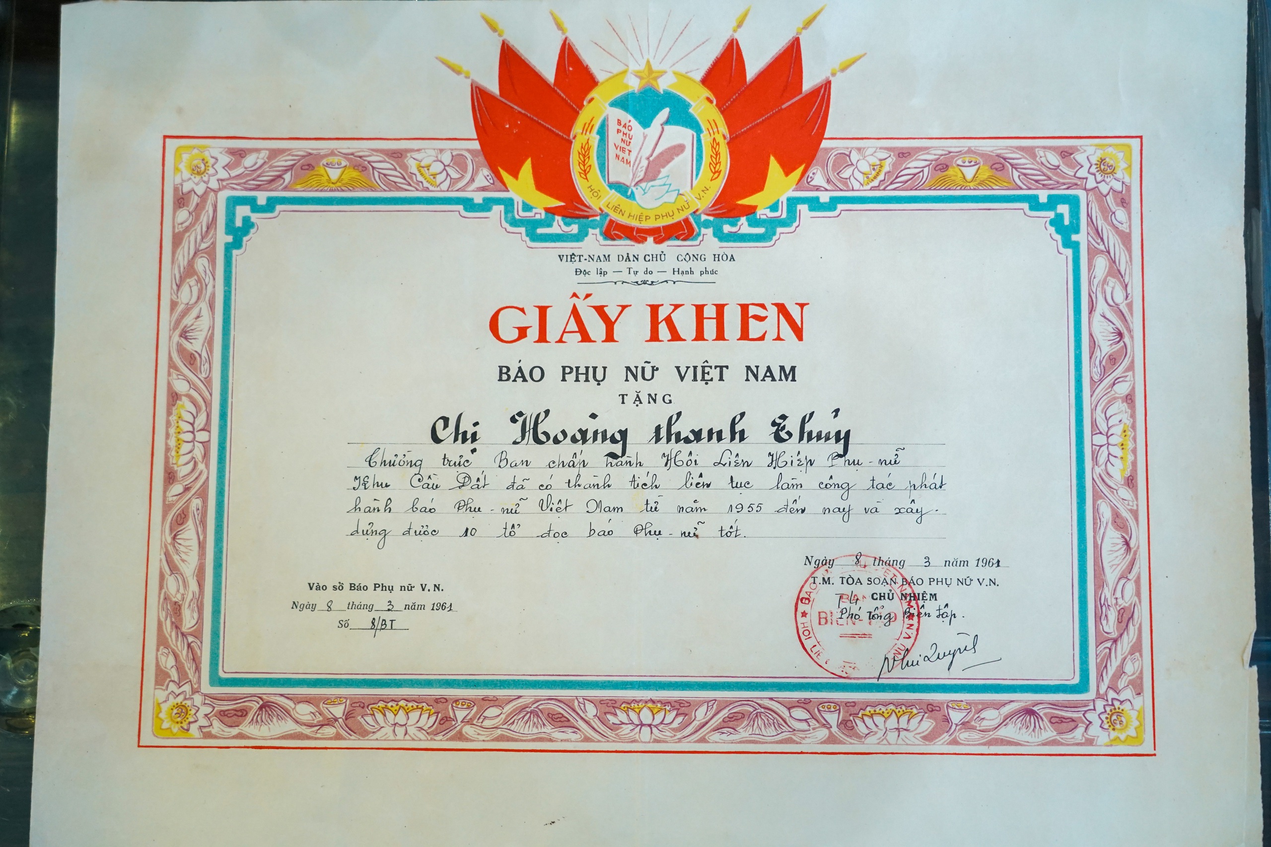 Nhà sưu tầm báo giấy Nguyễn Phi Dũng: Nâng niu di sản dòng báo nữ Việt Nam- Ảnh 12.