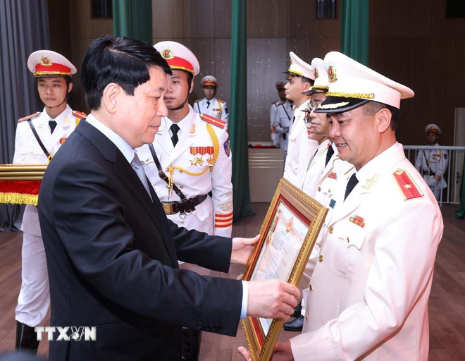 Chủ tịch nước Lương Cường dự Hội nghị sơ kết công tác của Bộ Công an- Ảnh 2. Chủ tịch nước Lương Cường dự Hội nghị sơ kết công tác của Bộ Công an- Ảnh 2.