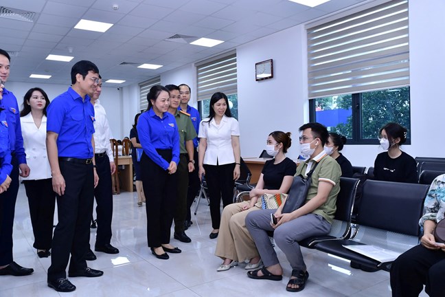 Phát huy tính xung kích của thanh niên trong hỗ trợ vận hành chính quyền địa phương 2 cấp- Ảnh 5. Phát huy tính xung kích của thanh niên trong hỗ trợ vận hành chính quyền địa phương 2 cấp- Ảnh 5.