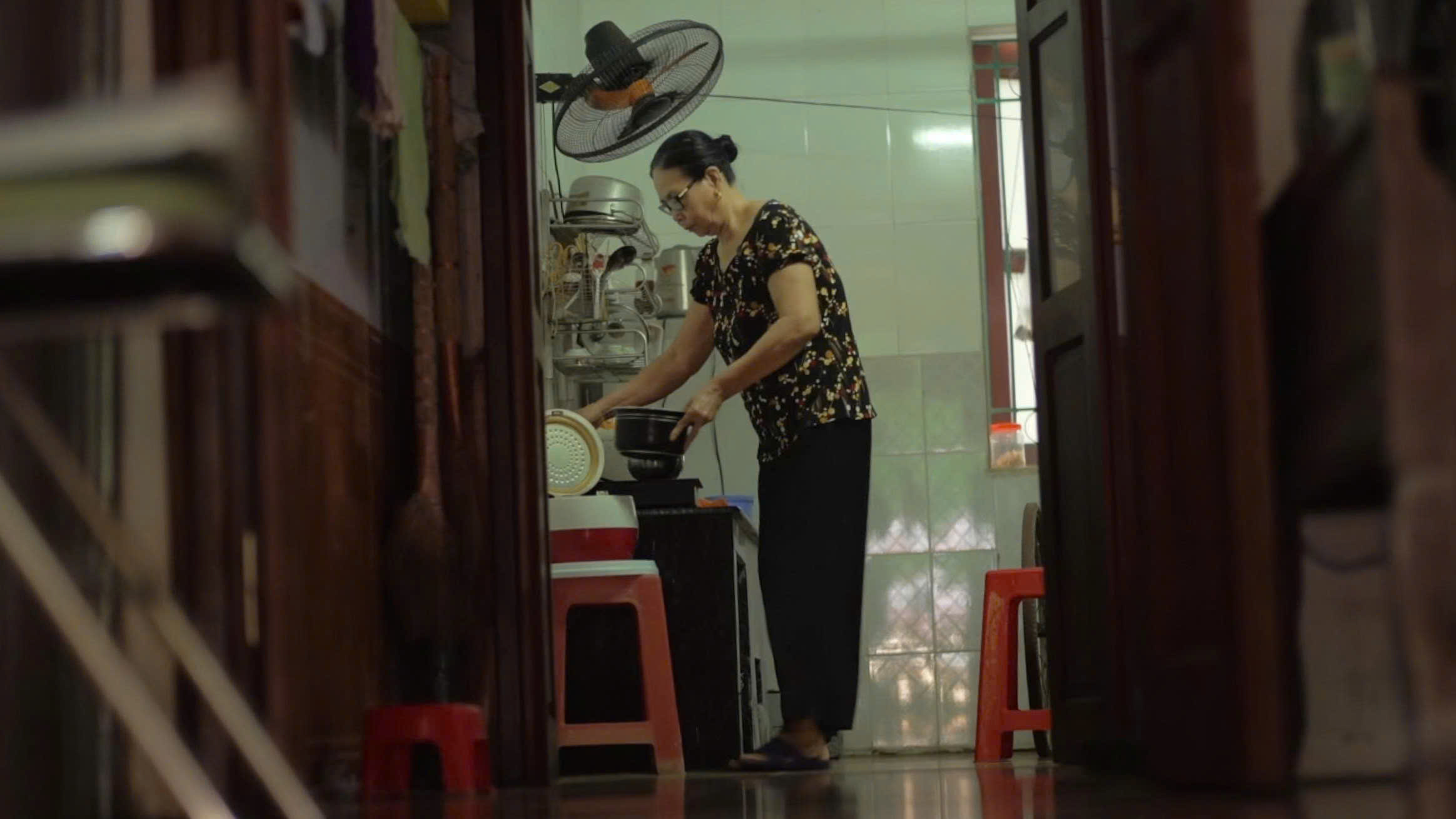 Những người vợ thầm lặng ở Trung tâm điều dưỡng thương binh Duy Tiên- Ảnh 3.
