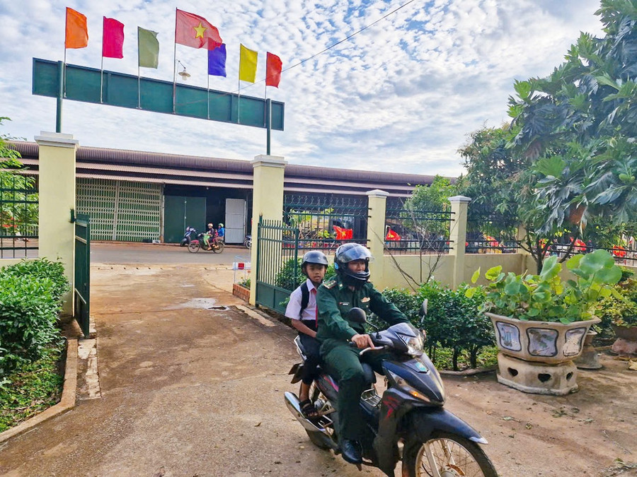 Quando soldados se tornam  Khi người lính làm
