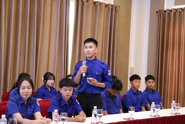 Gặp mặt Đoàn đại biểu giáo viên và học sinh tiêu biểu Trường song ngữ Lào - Việt Nam Nguyễn Du- Ảnh 7. Gặp mặt Đoàn đại biểu giáo viên và học sinh tiêu biểu Trường song ngữ Lào - Việt Nam Nguyễn Du- Ảnh 7.