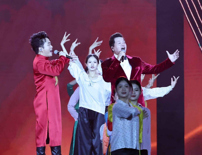 "Tổ quốc trong tim": Bản hòa ca của lòng yêu nước - Ảnh 4. "Tổ quốc trong tim": Bản hòa ca của lòng yêu nước - Ảnh 4.