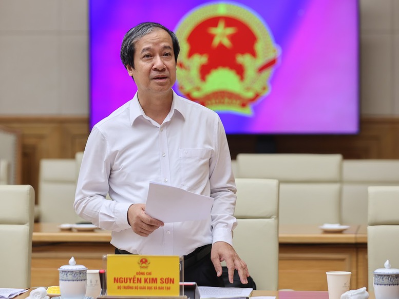 Khẩn trương hoàn thiện, trình Bộ Chính trị 2 nghị quyết đột phá về giáo dục - đào tạo và chăm sóc sức khỏe nhân dân- Ảnh 4. Khẩn trương hoàn thiện, trình Bộ Chính trị 2 nghị quyết đột phá về giáo dục - đào tạo và chăm sóc sức khỏe nhân dân- Ảnh 4.