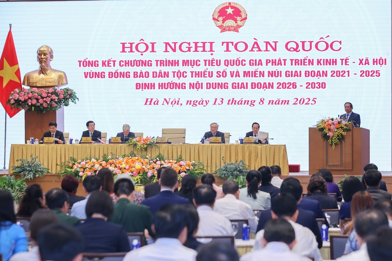 Thủ tướng: Có chính sách ưu tiên, nguồn lực ưu tiên, tín dụng ưu tiên với vùng đồng bào dân tộc thiểu số và miền núi- Ảnh 2. Thủ tướng: Có chính sách ưu tiên, nguồn lực ưu tiên, tín dụng ưu tiên với vùng đồng bào dân tộc thiểu số và miền núi- Ảnh 2.