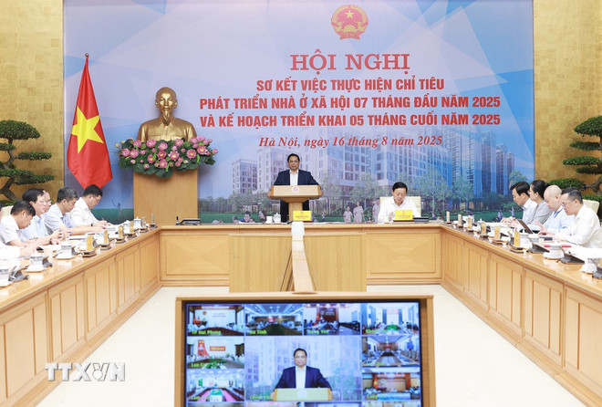 Thủ tướng: Quyết tâm hoàn thành 100.000 căn nhà ở xã hội trong năm 2025- Ảnh 1.