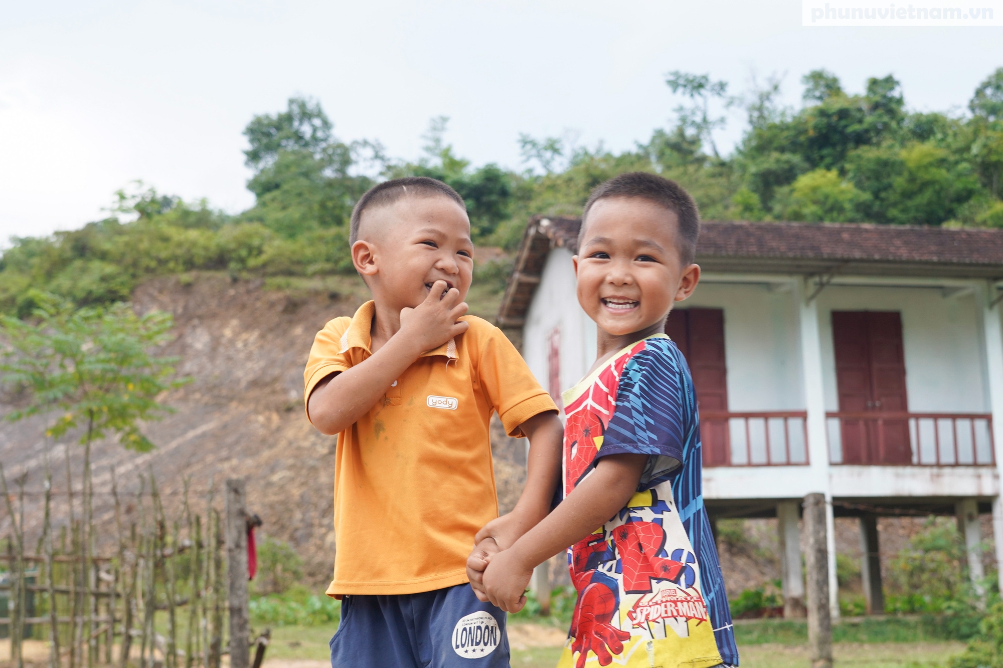 Bản tái định cư của đồng bào người Chứt đẹp như tranh vẽ ven sông Ngàn Sâu- Ảnh 9. Bản tái định cư của đồng bào người Chứt đẹp như tranh vẽ ven sông Ngàn Sâu- Ảnh 9.