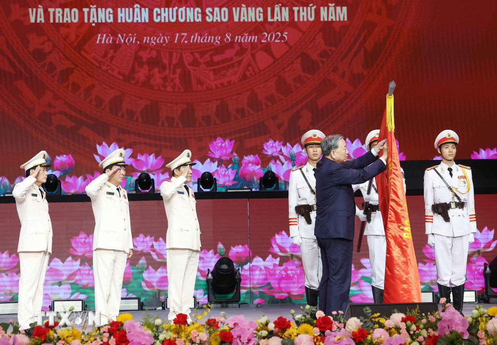 Diễn văn của Tổng Bí thư Tô Lâm tại Lễ kỷ niệm 80 năm Ngày truyền thống Công an nhân dân- Ảnh 1.