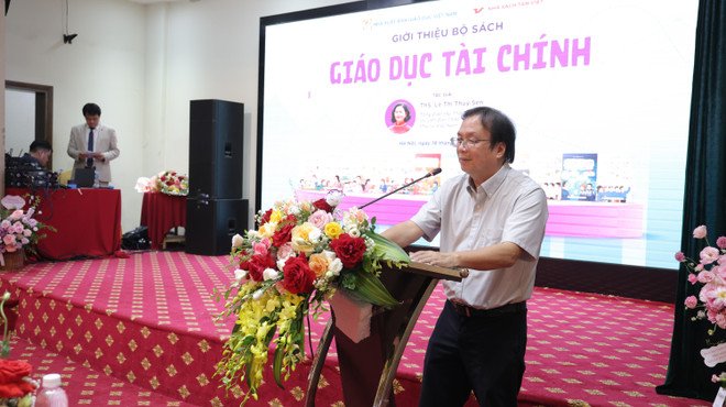 Lần đầu tiên có bộ sách giáo dục tài chính cho học sinh từ lớp 1 đến lớp 12- Ảnh 3.