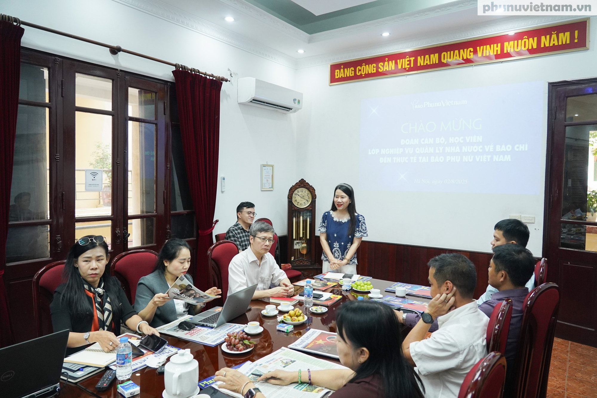 Đoàn cán bộ, học viên Học viện Báo chí và Tuyên truyền đến thực tế tại Báo Phụ nữ Việt Nam- Ảnh 3. Đoàn cán bộ, học viên Học viện Báo chí và Tuyên truyền đến thực tế tại Báo Phụ nữ Việt Nam- Ảnh 3.