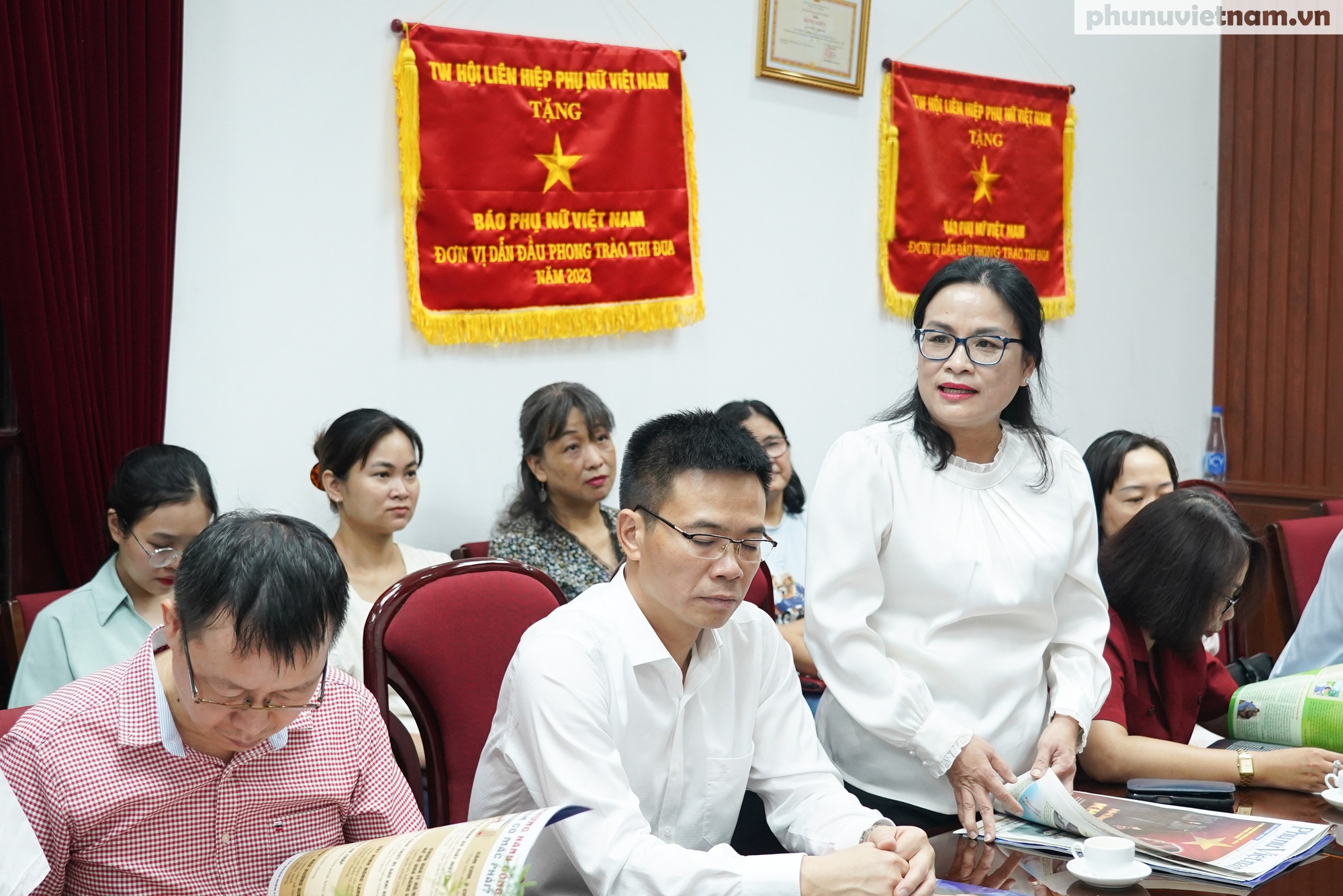 Đoàn cán bộ, học viên Học viện Báo chí và Tuyên truyền đến thực tế tại Báo Phụ nữ Việt Nam- Ảnh 6. Đoàn cán bộ, học viên Học viện Báo chí và Tuyên truyền đến thực tế tại Báo Phụ nữ Việt Nam- Ảnh 6.