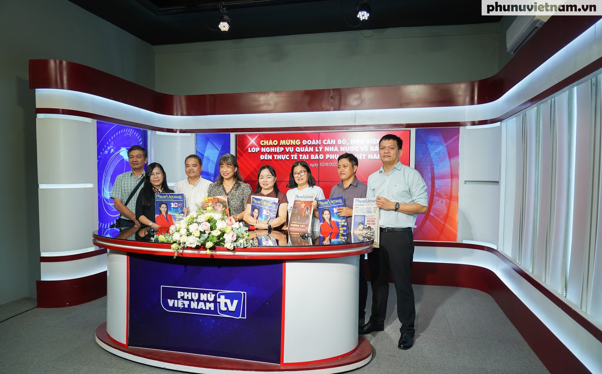 Đoàn cán bộ, học viên Học viện Báo chí và Tuyên truyền đến thực tế tại Báo Phụ nữ Việt Nam- Ảnh 12. Đoàn cán bộ, học viên Học viện Báo chí và Tuyên truyền đến thực tế tại Báo Phụ nữ Việt Nam- Ảnh 12.