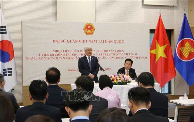 Chủ tịch UBTƯ MTTQ Việt Nam Đỗ Văn Chiến kết thúc tốt đẹp chuyến thăm và làm việc tại Hàn Quốc- Ảnh 1.
