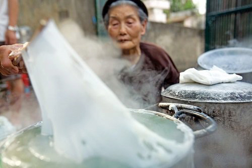 Chả cá Lã Vọng, nghề làm bánh cuốn Thanh Trì trở thành Di sản văn hóa phi vật thể Quốc gia- Ảnh 5.