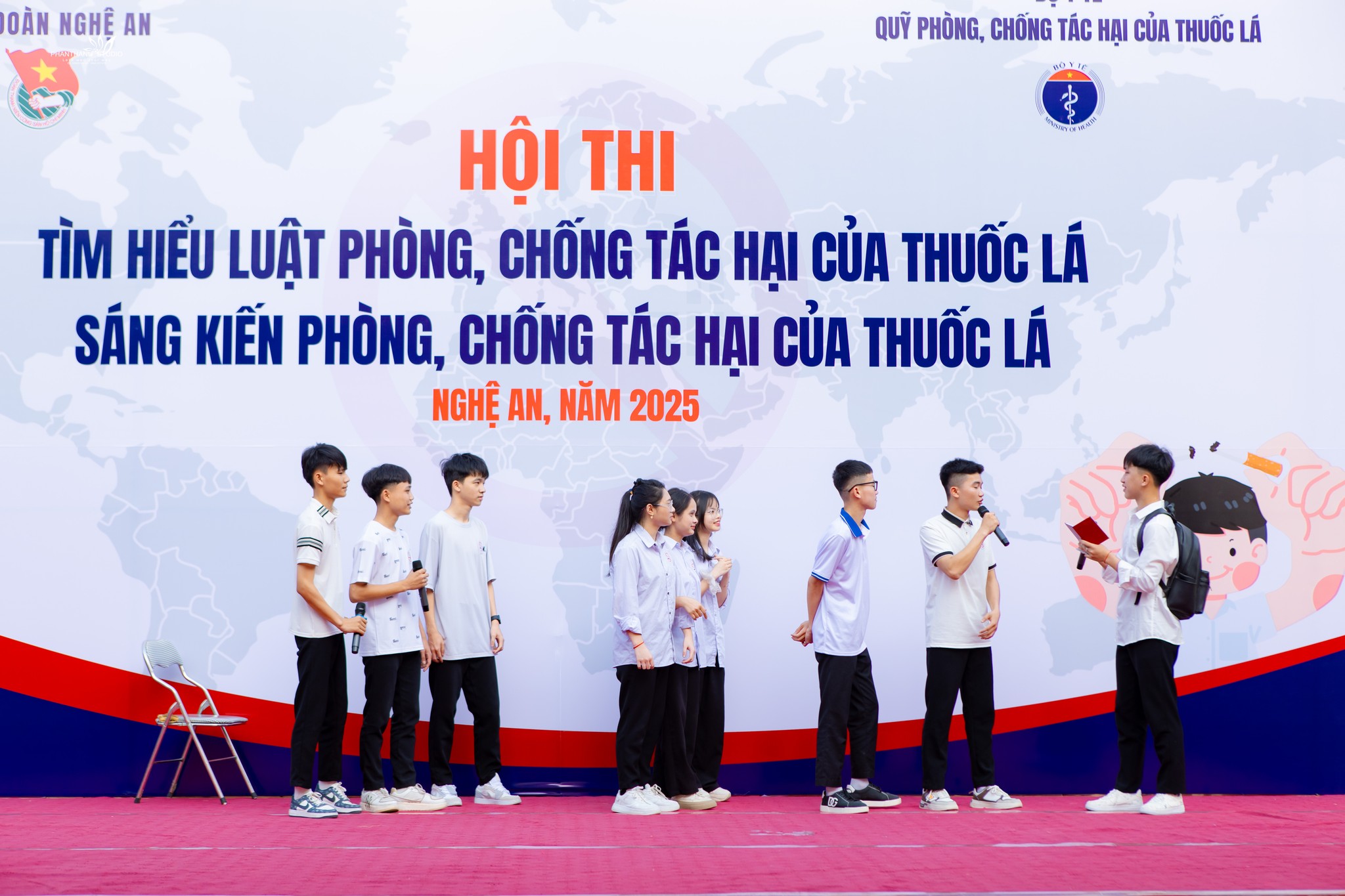 Prevence škodlivých účinků tabáku ve školách: Vyžaduje koordinovanou účast mnoha stran - Foto 2. Phòng chống tác hại của thuốc lá trong nhà trường: Cần sự vào cuộc đồng bộ từ nhiều phía- Ảnh 2.