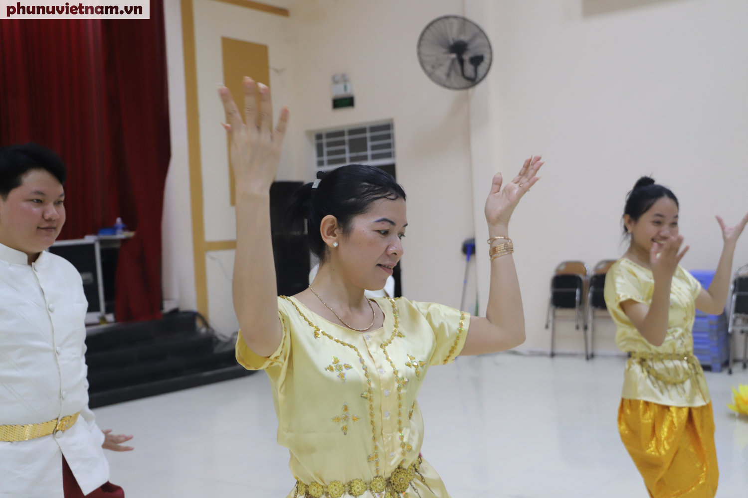 Người trẻ Khmer gìn giữ và phát huy nghệ thuật múa truyền thống- Ảnh 2. Người trẻ Khmer gìn giữ và phát huy nghệ thuật múa truyền thống- Ảnh 2.