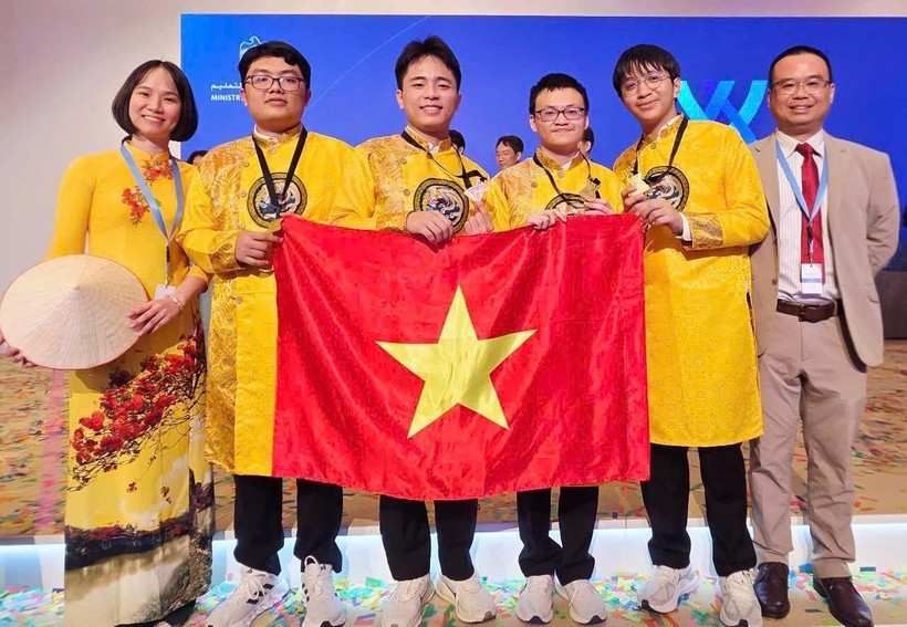 80 năm giáo dục Việt Nam: Từ bình dân học vụ đến bình dân học vụ số- Ảnh 7. 80 năm giáo dục Việt Nam: Từ bình dân học vụ đến bình dân học vụ số- Ảnh 7.