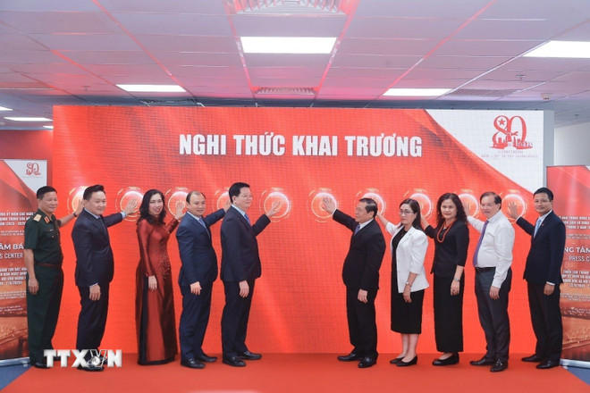 Triển lãm 80 năm thành tựu đất nước: Ấn tượng về 12 ngành công nghiệp văn hóa- Ảnh 1. Triển lãm 80 năm thành tựu đất nước: Ấn tượng về 12 ngành công nghiệp văn hóa- Ảnh 1.