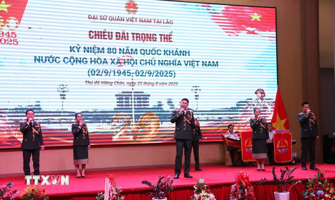 Tổ chức tiệc chiêu đãi chào mừng kỷ niệm 80 năm Quốc khánh Việt Nam tại Lào- Ảnh 3.
