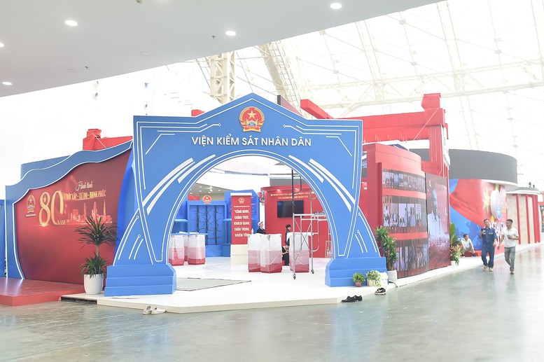 Khu trưng bày ngoài trời Triển lãm thành tựu Đất nước phải đặc sắc, điển hình, tiêu biểu- Ảnh 7. Khu trưng bày ngoài trời Triển lãm thành tựu Đất nước phải đặc sắc, điển hình, tiêu biểu- Ảnh 7.