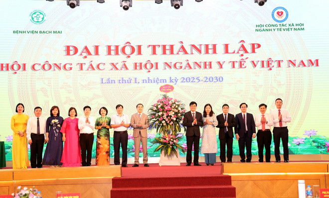 "Công tác xã hội trong ngành y tế là lĩnh vực mang tính nhân văn sâu sắc"- Ảnh 1. "Công tác xã hội trong ngành y tế là lĩnh vực mang tính nhân văn sâu sắc"- Ảnh 1.