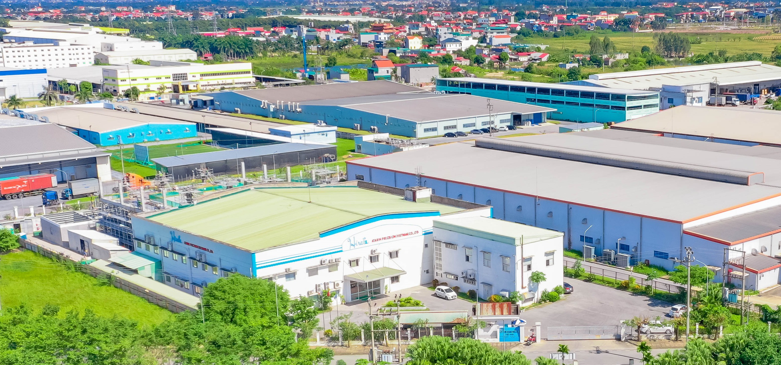 מפעלים וייטנאמיים מחזקים את כוחם הפנימי על סף עידן הצמיחה - תמונה 1. Doanh nghiệp Việt củng cố nội lực trước thềm kỷ nguyên vươn mình- Ảnh 1.