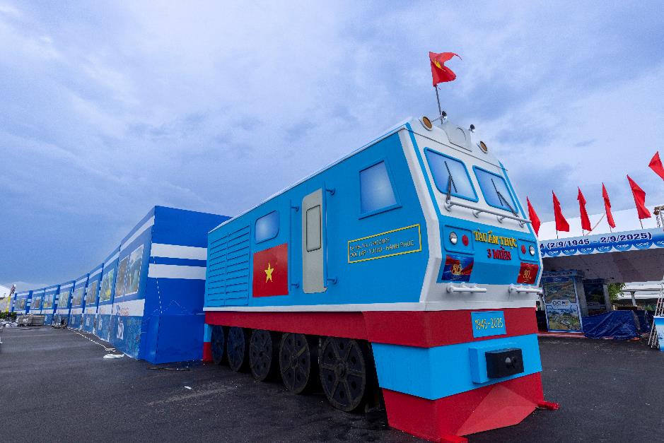 Tọa độ triệu trải nghiệm mới nổi ở Hà Nội dịp 2/9, dân tình “set kèo” rủ nhau đến check-in- Ảnh 5. Tọa độ triệu trải nghiệm mới nổi ở Hà Nội dịp 2/9, dân tình “set kèo” rủ nhau đến check-in- Ảnh 5.