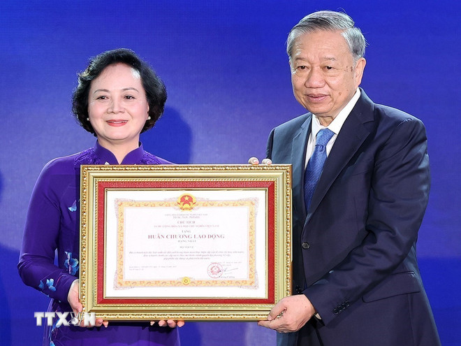 Bộ Nội vụ tiếp nối hành trình cùng đất nước hiện thực hóa khát vọng của dân tộc- Ảnh 2. Bộ Nội vụ tiếp nối hành trình cùng đất nước hiện thực hóa khát vọng của dân tộc- Ảnh 2.