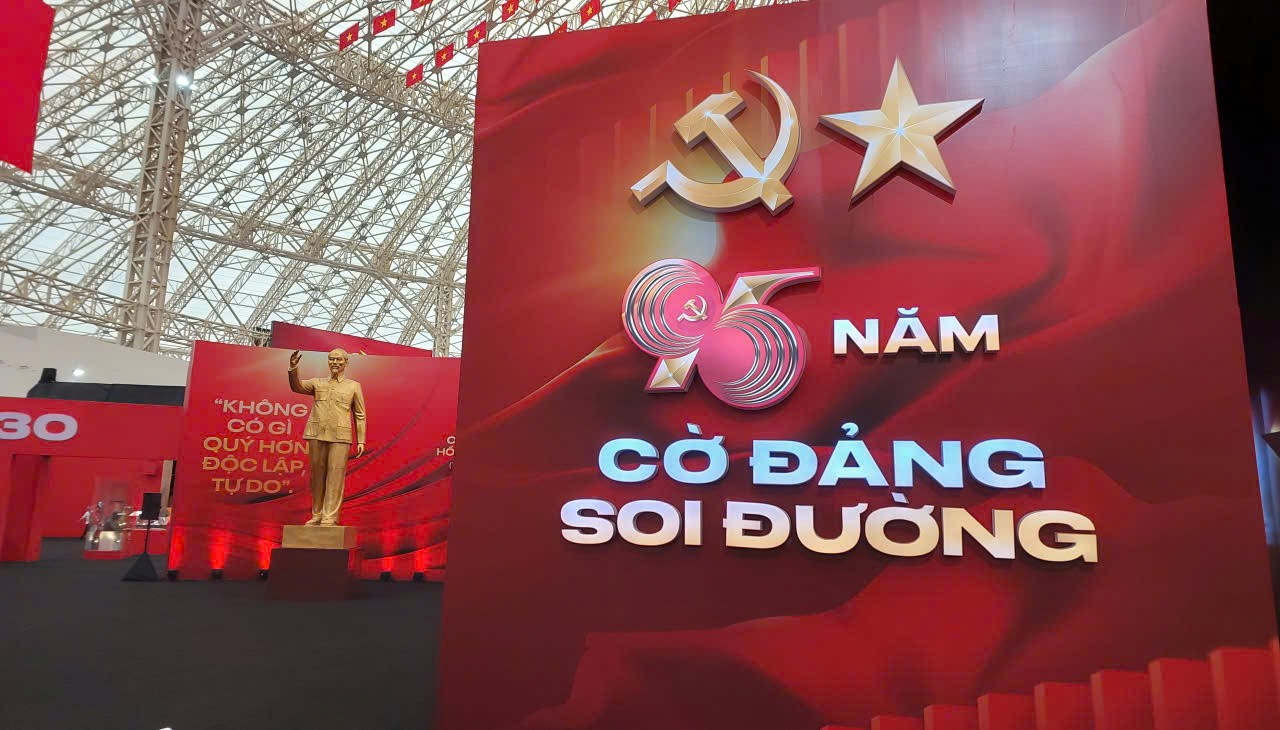 Triển lãm thành tựu đất nước: Sự kiện chưa từng có, lan tỏa khát vọng vươn mình- Ảnh 2. Triển lãm thành tựu đất nước: Sự kiện chưa từng có, lan tỏa khát vọng vươn mình- Ảnh 2.