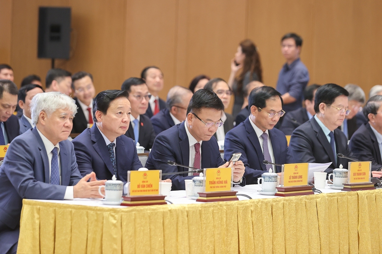 Thủ tướng gửi 3 thông điệp quan trọng sau 80 năm doanh nghiệp đồng hành cùng đất nước- Ảnh 3. Thủ tướng gửi 3 thông điệp quan trọng sau 80 năm doanh nghiệp đồng hành cùng đất nước- Ảnh 3.