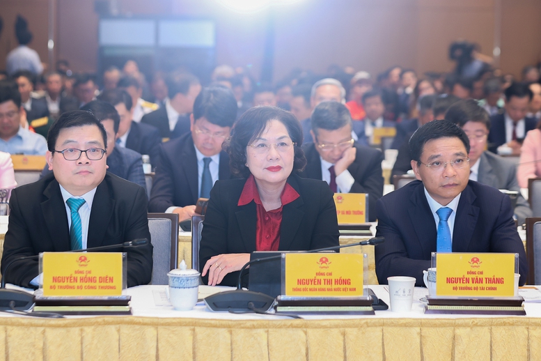 Thủ tướng gửi 3 thông điệp quan trọng sau 80 năm doanh nghiệp đồng hành cùng đất nước- Ảnh 6. Thủ tướng gửi 3 thông điệp quan trọng sau 80 năm doanh nghiệp đồng hành cùng đất nước- Ảnh 6.