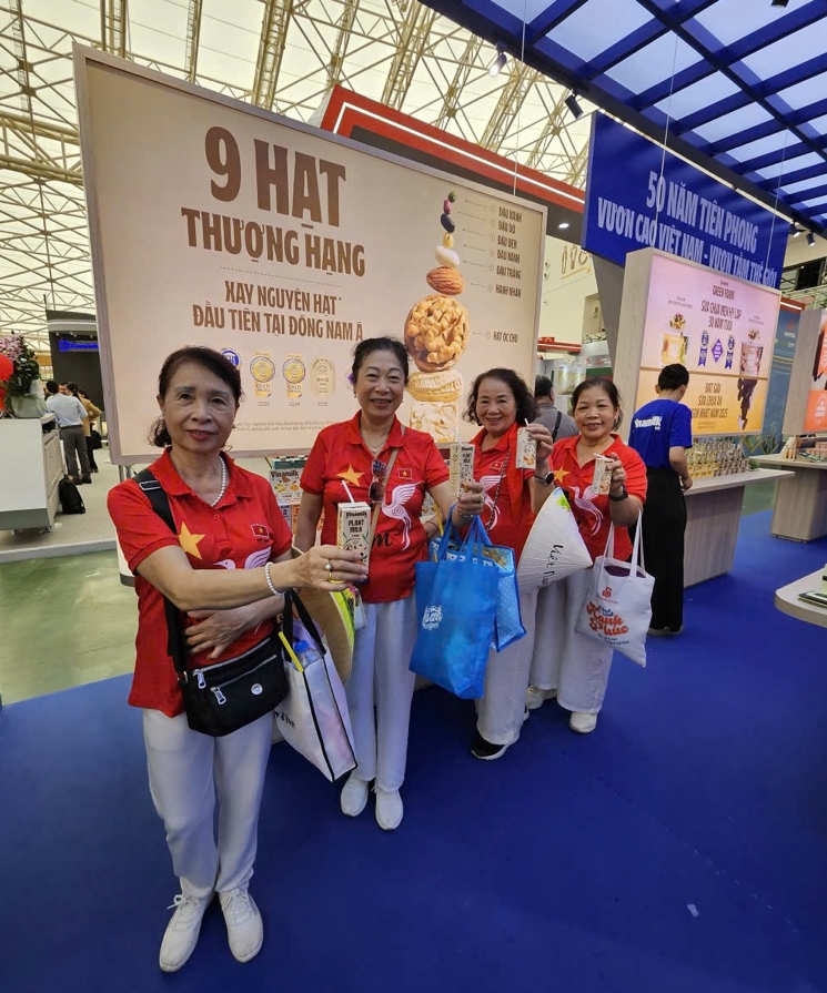 Người dân thích thú trải nghiệm không gian trưng bày của Vinamilk tại triển lãm thành tựu đất nước 80 năm- Ảnh 7. Người dân thích thú trải nghiệm không gian trưng bày của Vinamilk tại triển lãm thành tựu đất nước 80 năm- Ảnh 7.