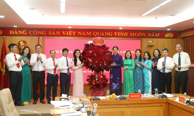Bà Hồ Hồng Nguyên giữ chức Bí thư Chi bộ Ban Công tác hội quần chúng- Ảnh 3.
