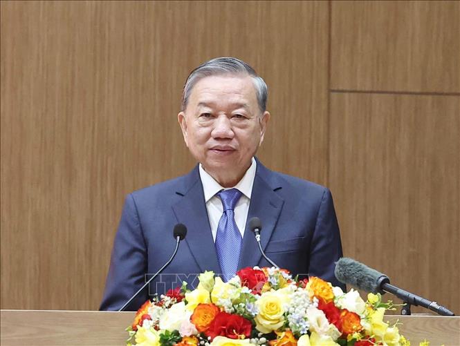 Tổng Bí thư Tô Lâm gặp mặt điển hình tiên tiến dự Đại hội thi đua "Vì An ninh Tổ quốc" lần thứ 9- Ảnh 2. Tổng Bí thư Tô Lâm gặp mặt điển hình tiên tiến dự Đại hội thi đua "Vì An ninh Tổ quốc" lần thứ 9- Ảnh 2.