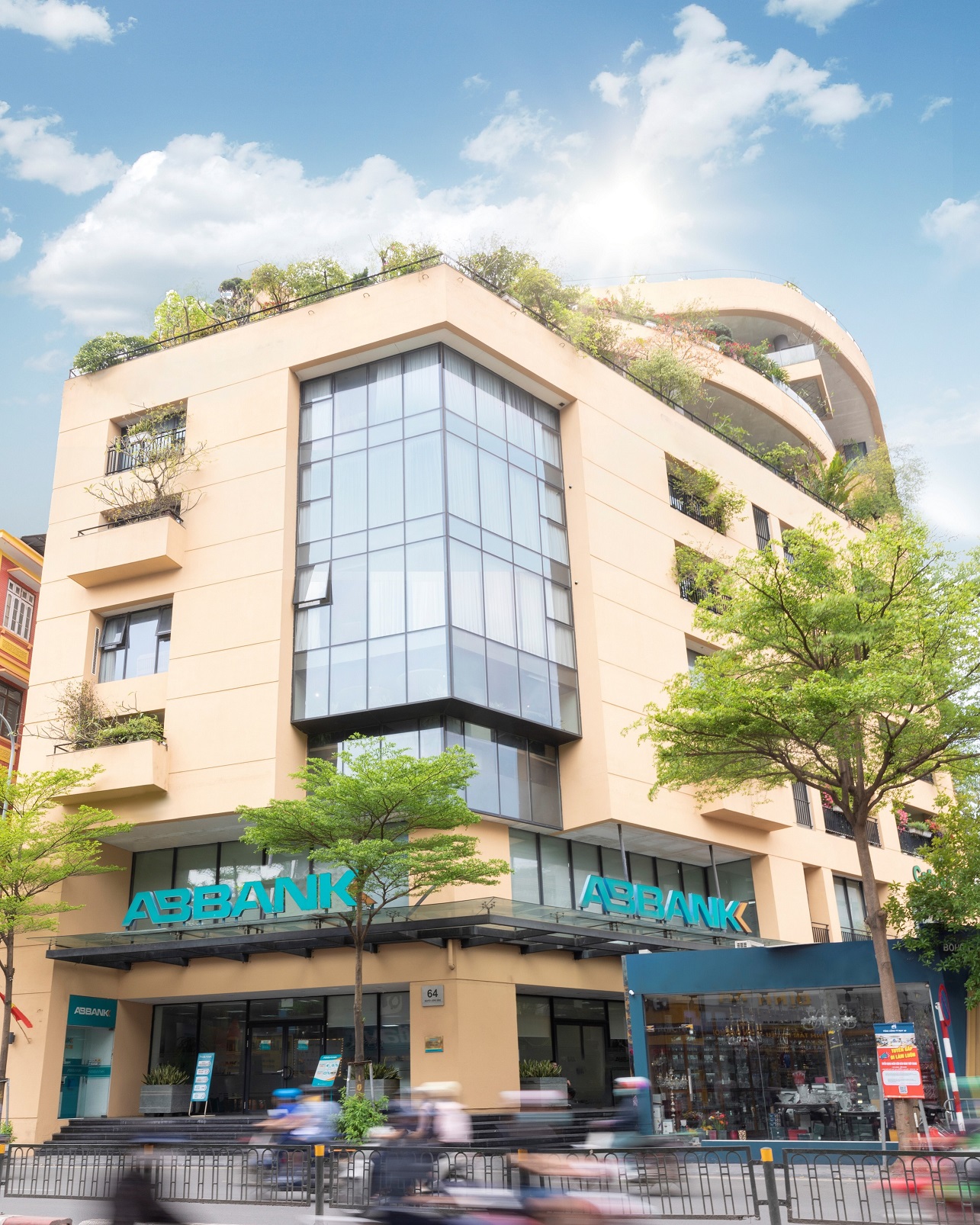 ABBANK được WELLS FARGO vinh danh ngân hàng có chất lượng thanh toán quốc tế xuất sắc- Ảnh 2. ABBANK được WELLS FARGO vinh danh ngân hàng có chất lượng thanh toán quốc tế xuất sắc- Ảnh 2.