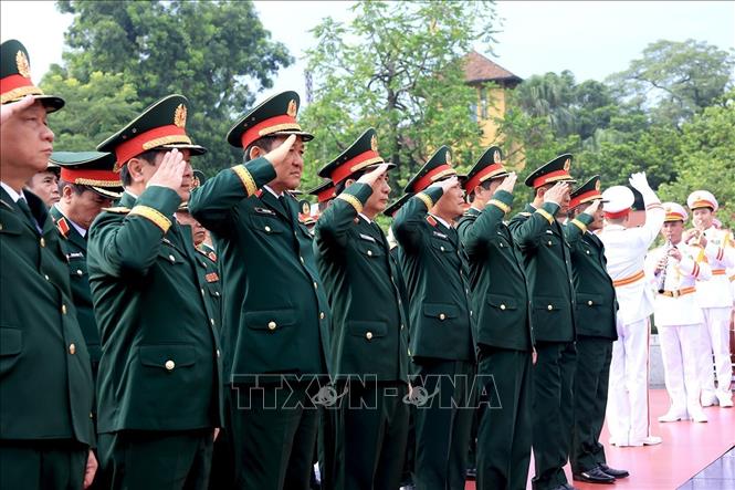 80 năm Quốc khánh: Lãnh đạo Đảng, Nhà nước vào Lăng viếng Chủ tịch Hồ Chí Minh- Ảnh 20. 80 năm Quốc khánh: Lãnh đạo Đảng, Nhà nước vào Lăng viếng Chủ tịch Hồ Chí Minh- Ảnh 20.