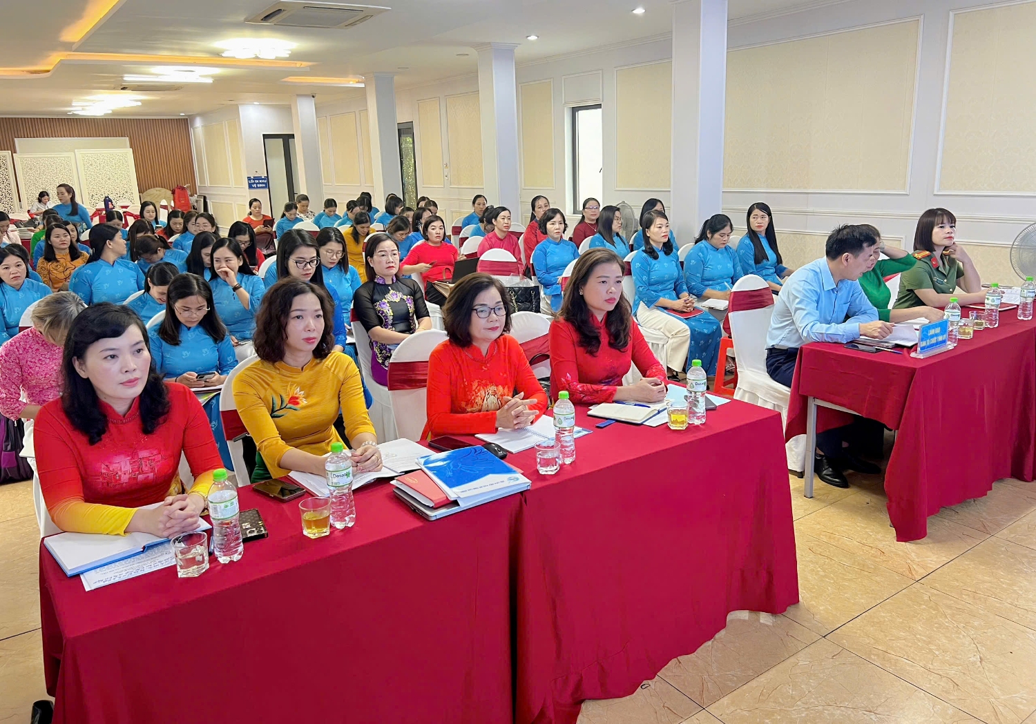 Cao Bằng: Hội nghị lần thứ 13 Ban Chấp hành Hội LHPN tỉnh khóa XVI (mở rộng)- Ảnh 2. Cao Bằng: Hội nghị lần thứ 13 Ban Chấp hành Hội LHPN tỉnh khóa XVI (mở rộng)- Ảnh 2.