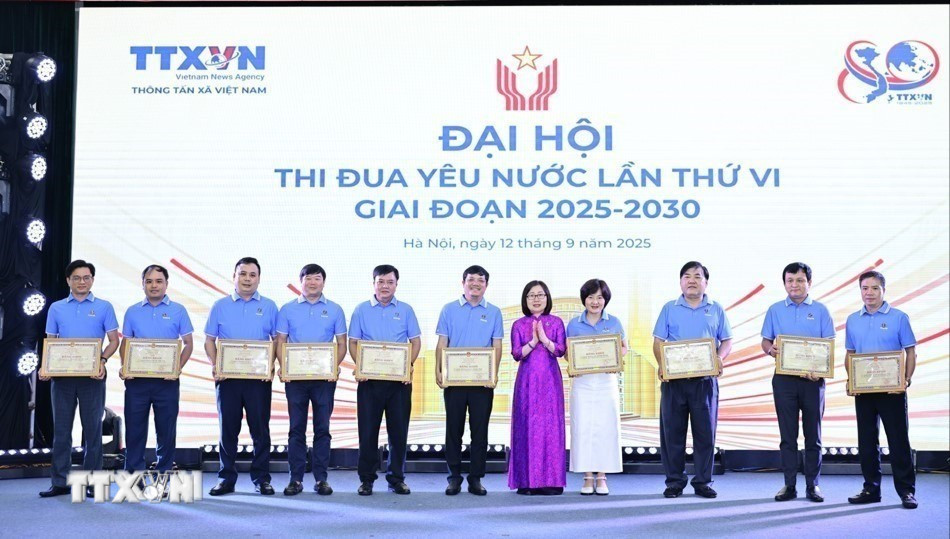 TTXVN nỗ lực đổi mới, sáng tạo trong kỷ nguyên vươn mình của dân tộc- Ảnh 5. TTXVN nỗ lực đổi mới, sáng tạo trong kỷ nguyên vươn mình của dân tộc- Ảnh 5.