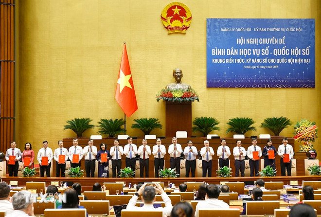 Chủ tịch Quốc hội Trần Thanh Mẫn: Triển khai bài bản, hoàn thành Quốc hội số- Ảnh 1.