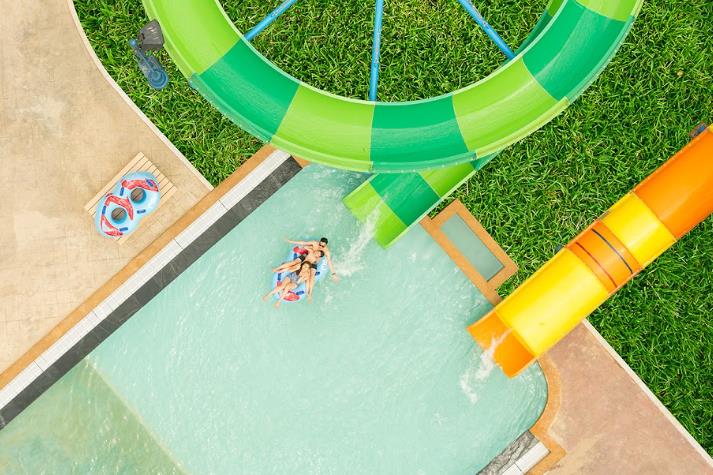 Đi đu đưa đi tại công viên nước Lốc Xoáy Sun World Ha Long chỉ 100.000 đồng cho mọi du khách- Ảnh 2. Đi đu đưa đi tại công viên nước Lốc Xoáy Sun World Ha Long chỉ 100.000 đồng cho mọi du khách- Ảnh 2.