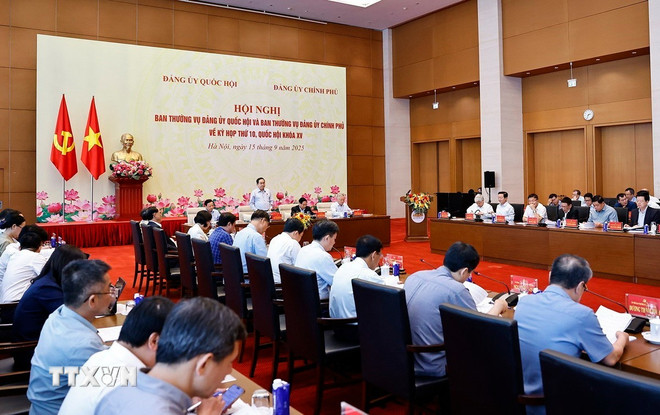 Hội nghị Ban Thường vụ Đảng ủy Quốc hội và Chính phủ chuẩn bị Kỳ họp thứ 10- Ảnh 2. Hội nghị Ban Thường vụ Đảng ủy Quốc hội và Chính phủ chuẩn bị Kỳ họp thứ 10- Ảnh 2.