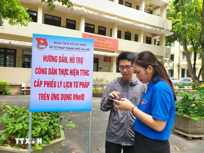 Cắt giảm, đơn giản hóa thủ tục hành chính liên quan đến Bộ Nội vụ- Ảnh 1. Cắt giảm, đơn giản hóa thủ tục hành chính liên quan đến Bộ Nội vụ- Ảnh 1.