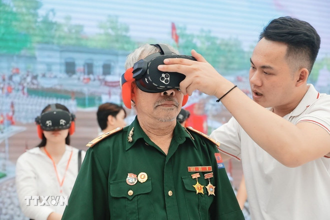 Triển lãm thành tựu đất nước: Trọn vẹn hành trình 80 năm dựng xây và phát triển của dân tộc- Ảnh 1. Triển lãm thành tựu đất nước: Trọn vẹn hành trình 80 năm dựng xây và phát triển của dân tộc- Ảnh 1.