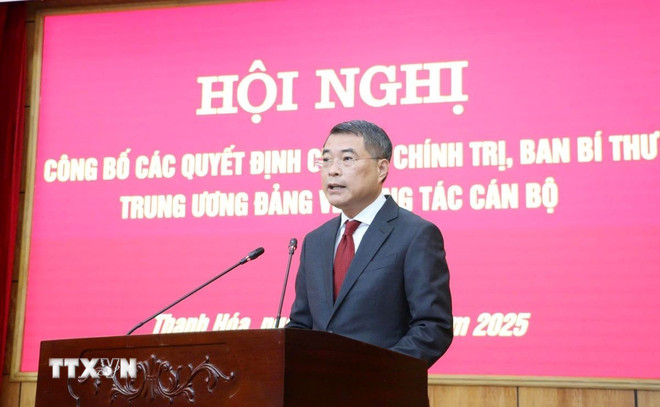 Công bố quyết định điều động, chỉ định 2 Phó Bí thư Tỉnh ủy Thanh Hóa- Ảnh 1. Công bố quyết định điều động, chỉ định 2 Phó Bí thư Tỉnh ủy Thanh Hóa- Ảnh 1.