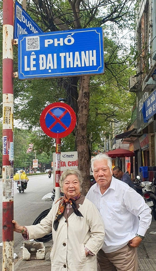 Gặp gỡ "giọng đọc vàng" góp phần làm nên sự hào hùng của lễ diễu binh, diễu hành A80- Ảnh 1. Gặp gỡ "giọng đọc vàng" góp phần làm nên sự hào hùng của lễ diễu binh, diễu hành A80- Ảnh 1.