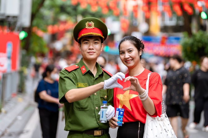 Vinamilk hòa nhịp cùng triệu trái tim mừng 80 năm Quốc khánh- Ảnh 7. Vinamilk hòa nhịp cùng triệu trái tim mừng 80 năm Quốc khánh- Ảnh 7.
