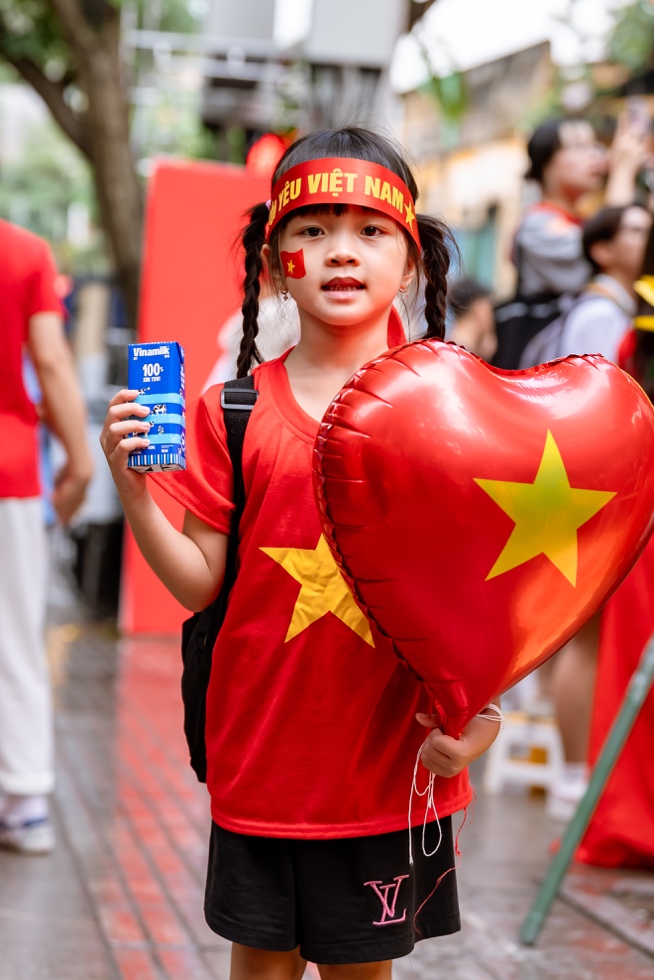 Vinamilk hòa nhịp cùng triệu trái tim mừng 80 năm Quốc khánh- Ảnh 10. Vinamilk hòa nhịp cùng triệu trái tim mừng 80 năm Quốc khánh- Ảnh 10.